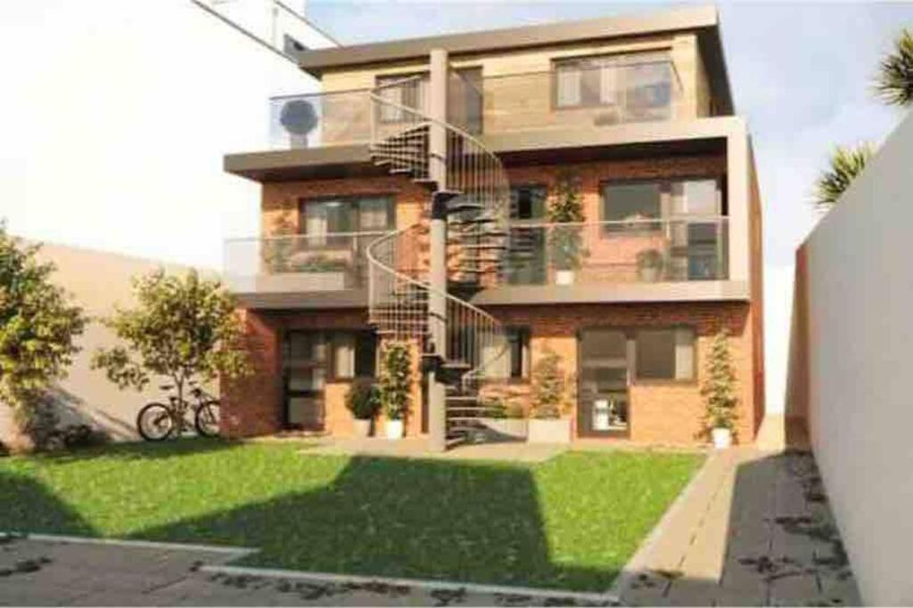 Bournemouth Nr Town Beach Train Coach Shops Lovely Entire Apartment Allows Quiet Good Dogs Eksteriør bilde